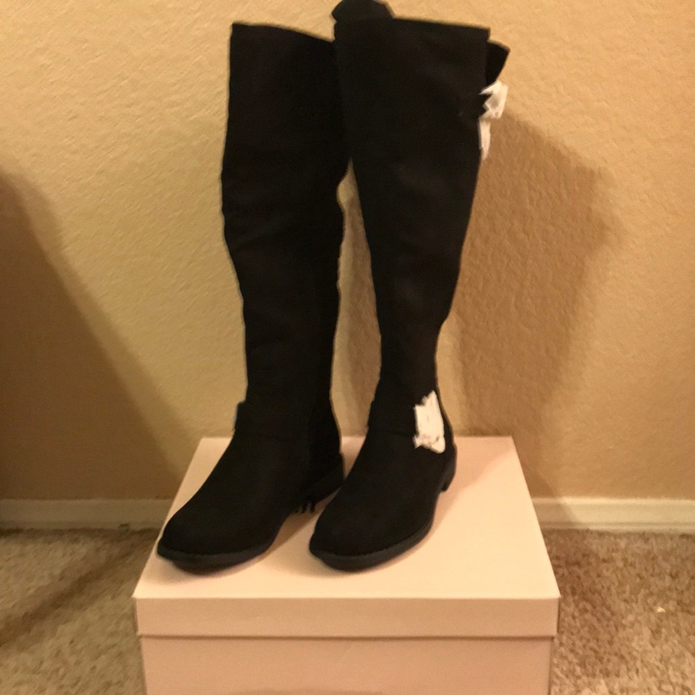 Black suede boots